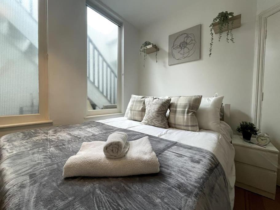 Modern And Luxurious 2 Bed Flat In Fulham Londres